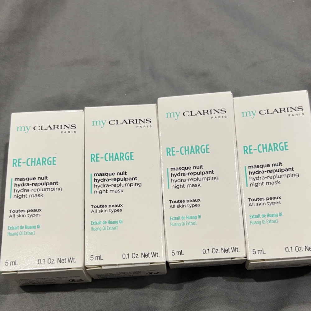 Clarins Re-Charge Hydra-Replumping Night Mask